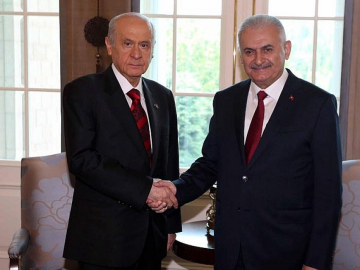 Başbakan Binali Yıldırım MHP Genel Başkanı Devlet Bahçeli’yi ziyaret etti