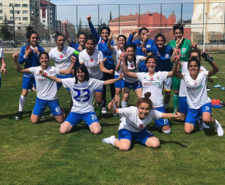 Hakkarigücü kadın takımı 1. Lig yolunda