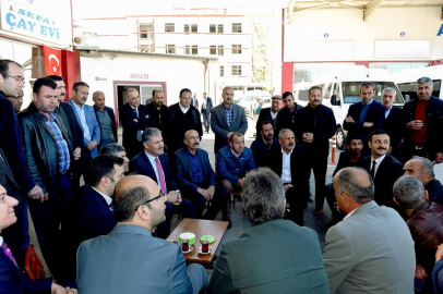 Başkan Çakır’ Minibüsçüler odasını ziyaret etti