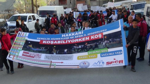 Hakkari’de 'Koşabiliyorken Koş' projesi başladı