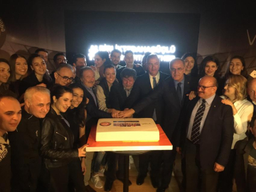 Eczacıbaşı VitrA şampiyonluğu doyasıya kutladı