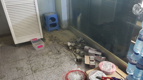 Markette yıldırım paniği