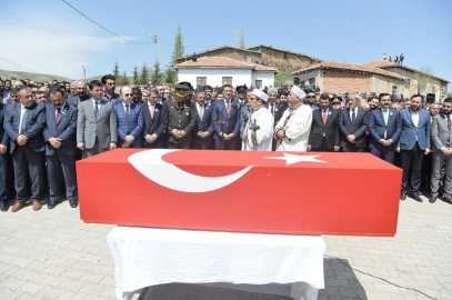 Bakan Tüfenkci, Şehit Şahin’in Cenaze Törenine Katıldı