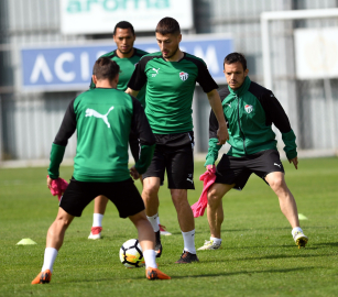 Bursaspor’da Göztepe hazırlıkları sürüyor