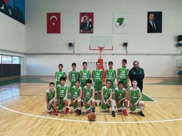 Küçükler final gruplarına çıktı