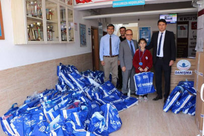 750 öğrenciye giyim yardımı