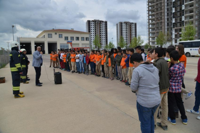İtfaiyeden öğrencilere yangın eğitimi