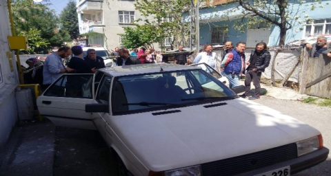 Otomobilinin arka koltuğunda ölü bulundu