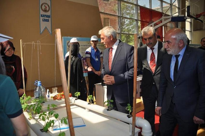 TÜBİTAK 4006 Sergisi açıldı