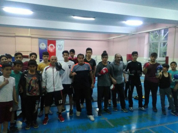  Turgut Özal Boks Kulübü'nün rakibi Samsun takımı