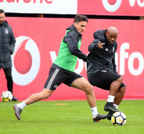 Beşiktaş'ta E. Yeni Malatyaspor mesaisi Güneş'siz başladı 