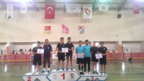 Malatyalı Badmintoncular Elazığ’da dereceyle döndü
