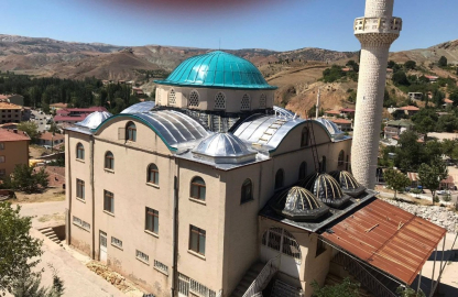 Hüdaverdi Camisinde tadilat çalışmaları sürüyor

