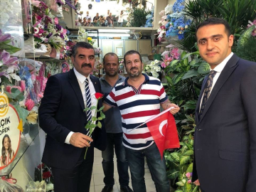 MHP’den 5 bin bayrak dağıtımı
