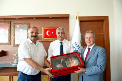 Başkan Polat Kuluncak heyetini kabul etti
