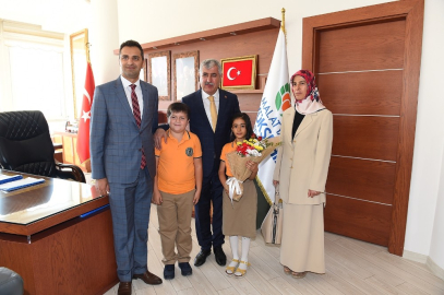 Öğrencilerden Başkan Polat’a ziyaret
