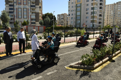 Yeşilyurt Belediyesi’nden öğrencilere trafik eğitimi
