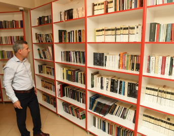 Başkan Çınar’dan Fethi Gemuhluoğlu Bilgi Evine ziyaret
