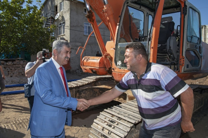 Başkan Polat, Kurucuova’daki altyapı çalışmalarını inceledi
