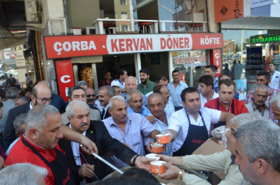 CHP’den 5 bin kişiye aşure ikramı

