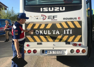 Yeşilyurt’ta okul servislerine denetleme
