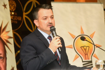 Bakan Pakdemirli: “Tarımı emeklilikten sonra hobi olarak yapılacak iş olmaktan çıkarmalıyız”
