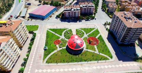 Yeşilyurt Belediyesi 103 parkı ilçeye kazandırdı
