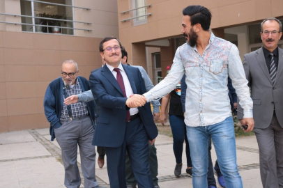 Güzel Sanatlar ve Tasarım Fakültesinden çöp toplama etkinliği
