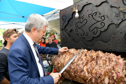 Başkan Polat fuarı gezdi
