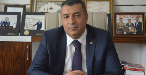 Özcan’dan birlik önerisi
