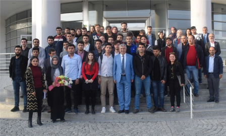 Yerel politikalarda gençler daha çok söz sahibi olacak
