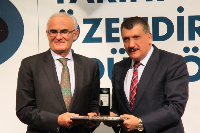 Gürkan, hizmetlerini ödüllerle taçlandırmaya devam ediyor

