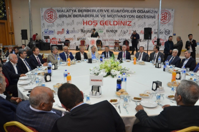 Berber ve kuaförler motivasyon gecesinde buluştu

