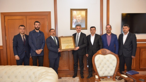 Vali Kayuş’a ziyaretler sürüyor
