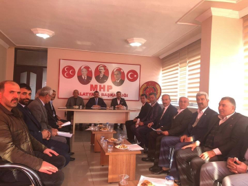 Avşar, ilçe başkanları ile istişare toplantısı yaptı
