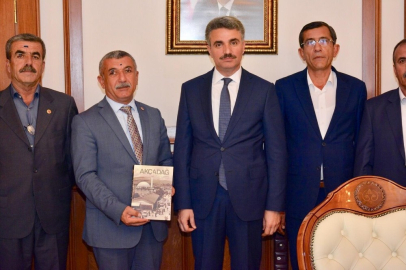 Muhtarlardan Vali Baruş’a ziyaret
