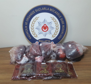 Malatya’da 6 bin 380 paket kaçak sigara ele geçirildi
