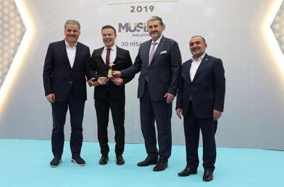 Mercan Kolejine ödül
