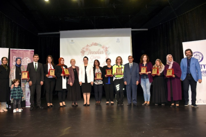 Örnek anneler onurlandırıldı
