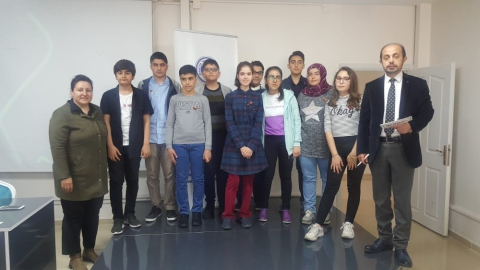 Başarılı öğrenciler ödüllendirildi
