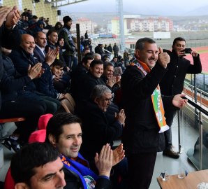 Yeşilyurt Belediyesi tarihi maça otobüs kaldıracak
