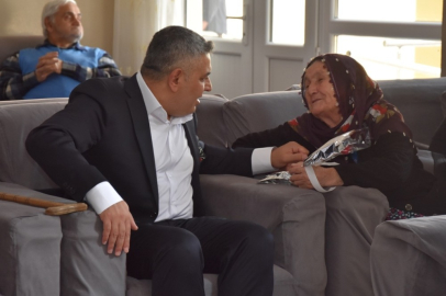 Sadıkoğlu’ndan huzurevi annelerine ziyaret
