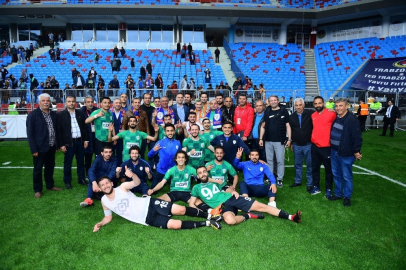 Yeşilyurt Belediyespor kupasına kavuşuyor

