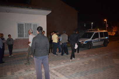 Silahı temizlerken arkadaşını başından vurdu
