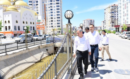 Başkan Çınar, yatırımları yerinde inceledi
