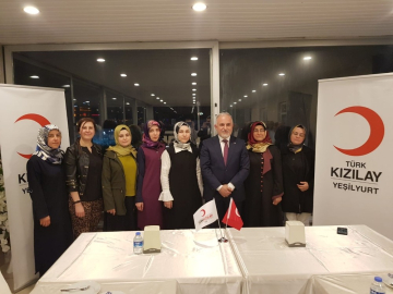 Türk Kızılayı Yeşilyurt’da Ramazan’ı dolu dolu geçiriyor
