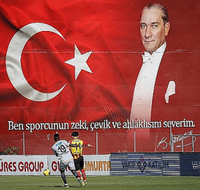 Psikolojik baskılara ve eksik futbolculara rağmen 1 puan