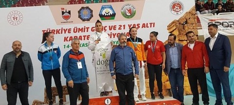 Babası antrenör, kızı Türkiye şampiyonu