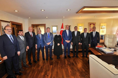 AKP'li Malatya heyeti destek turunda 