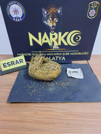 Yolcuda 1 Kilo esrar